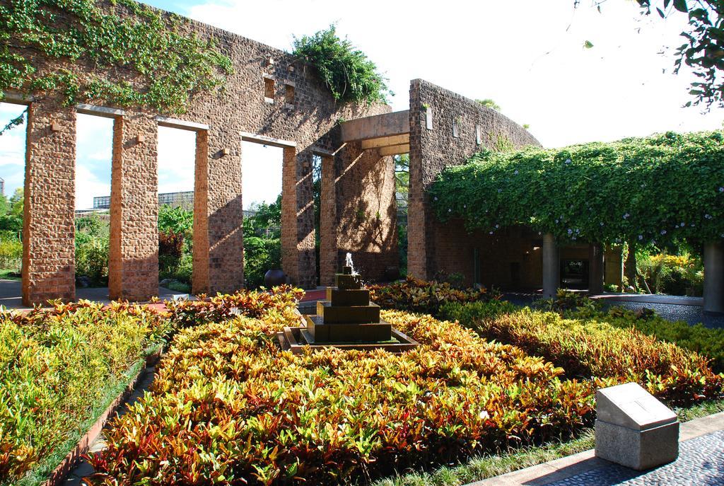Yukurinaresort Okinawa Garden House Motobu Exteriör bild